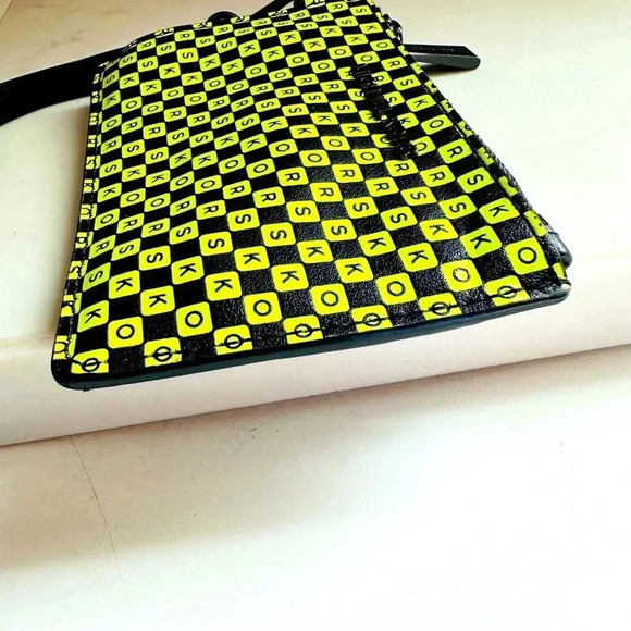 Unisex Micheal Kors Neon Checkerboard Logo Leather Coin Purse - Picture 4 of 8